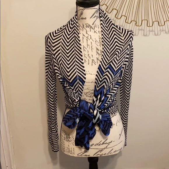 BCBGMaxazria Sweater - Picture 3 of 4